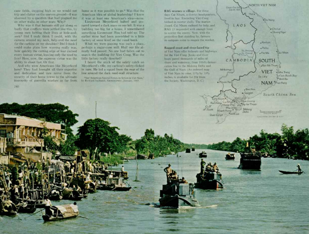 Ein Artikel mit Text und einer Karte, mit Wasser am Boden mit Booten voller Menschen, umgeben von Bäumen und einem Gebäude auf der linken Seite.