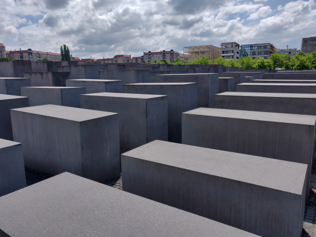 Mendel Warnt vor politischem Einfluss auf Abhängigkeiten von Yad Vashem