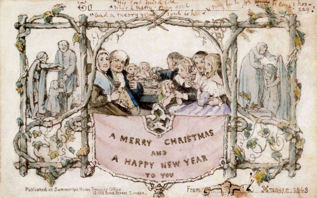 Eine Gruppe von Menschen in festlicher Kleidung versammelt sich um einen Tisch unter einem Banner mit der Aufschrift "Fröhliche Weihnachten und ein glückliches neues Jahr", lächeln und feiern die Weihnachtszeit.