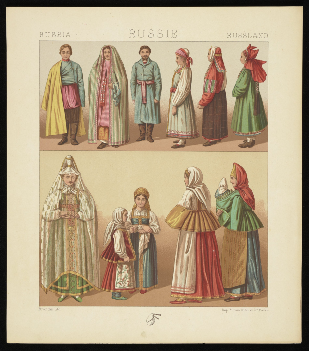 Eine Gruppe von Menschen in traditioneller russischer Kleidung posiert innerhalb eines kunstvoll gemusterten Photo-Frames, mit farbenfrohen Kleidern in verschiedenen Schattierungen.