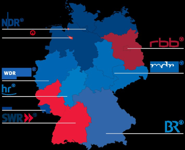 Eine Deutschlandkarte, die die Ergebnisse der Wahl von 2016 nach Bundesländern zeigt, mit roter und blauer Hervorhebung und begleitendem Text.