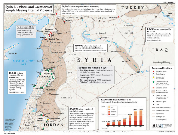 Eine Karte von Syrien, die die Anzahl der Menschen hervorhebt, die vor innerer Gewalt fliehen, begleitet von Text und Grafiken, die weitere Informationen zur Situation liefern.